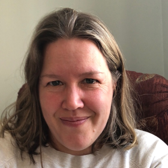 Meet your Posher, Michelle - Picture 1 of 1